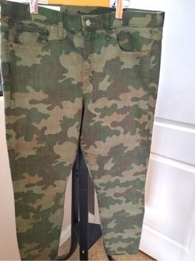 GAP Women's Camo Skinny Jeans in Green Tones